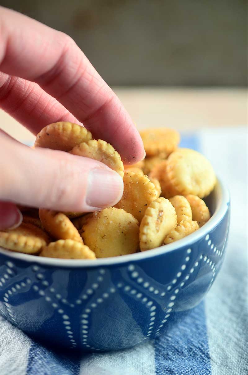 Cajun Seasoned Oyster Crackers - 4 ingredients and 20 minutes is all you need for these quick and easy these Cajun Seasoned Oyster Crackers. They make a great spicy snack and soup topper.