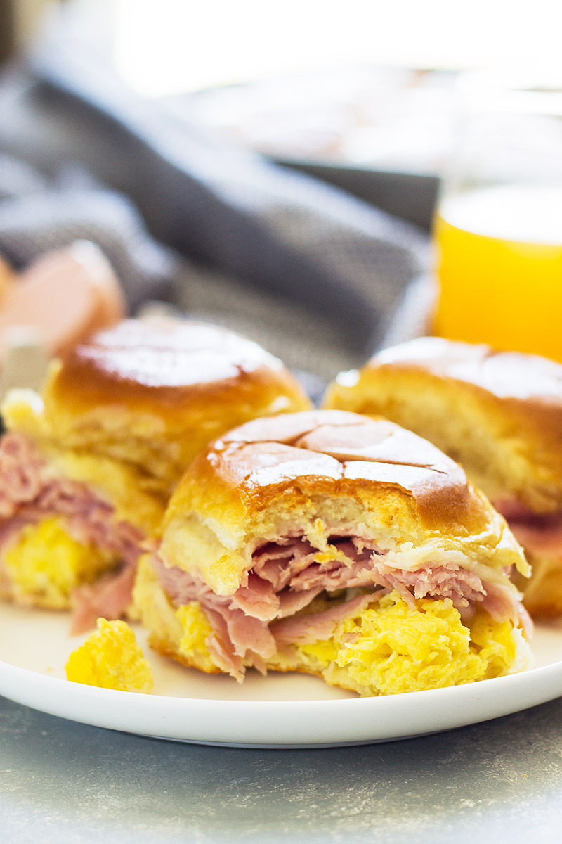 Ham and Swiss Breakfast Sliders are an easy, delicious and filling breakfast!