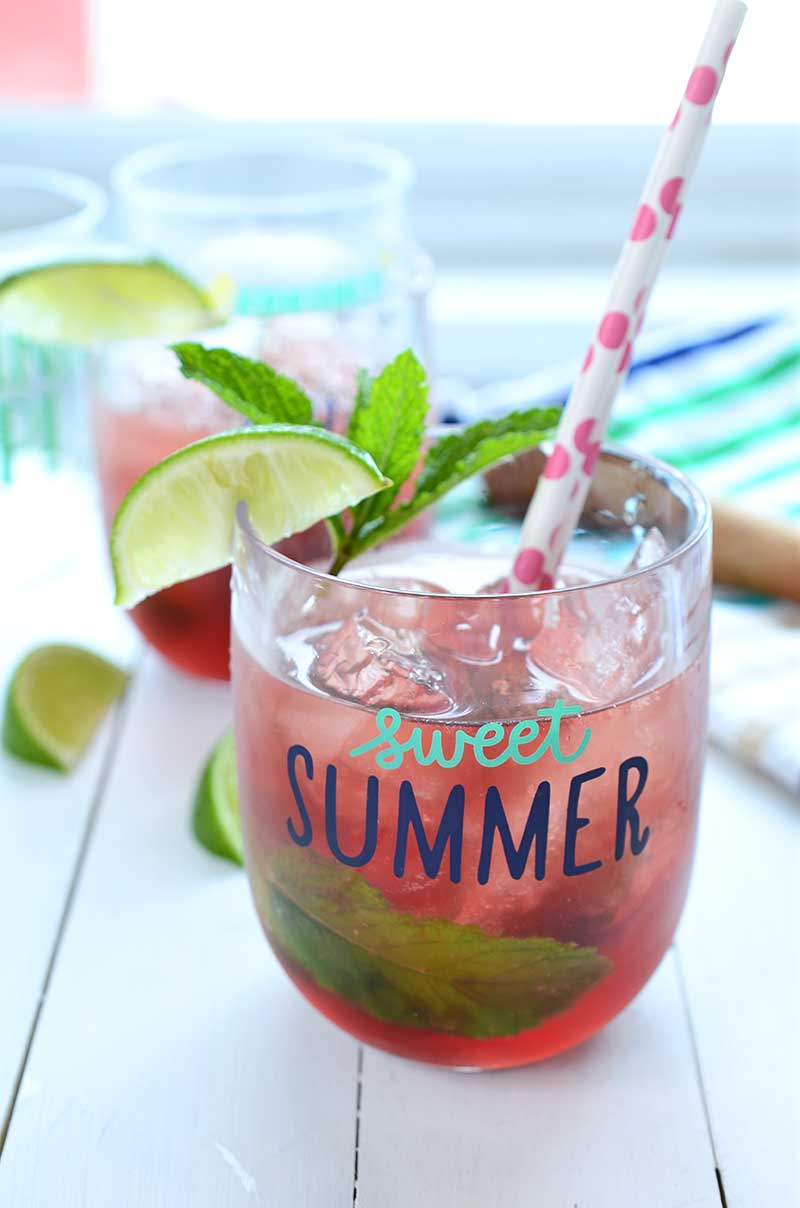 If you are looking for the perfect, refreshing drink for summer parties, this pomegranate mojito is it!