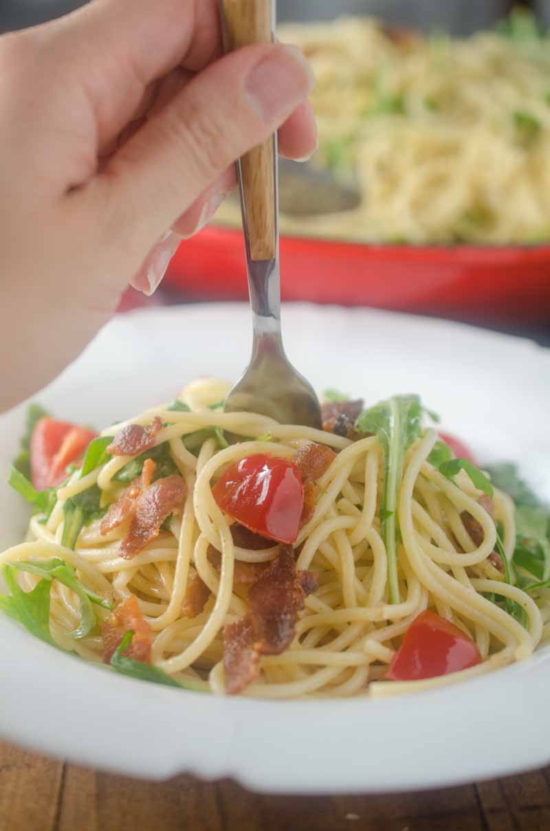 This Ranch BLT Spaghetti is full of thick cut bacon, diced tomatoes, arugula and a drizzle of ranch. It’ll be a family favorite for sure!