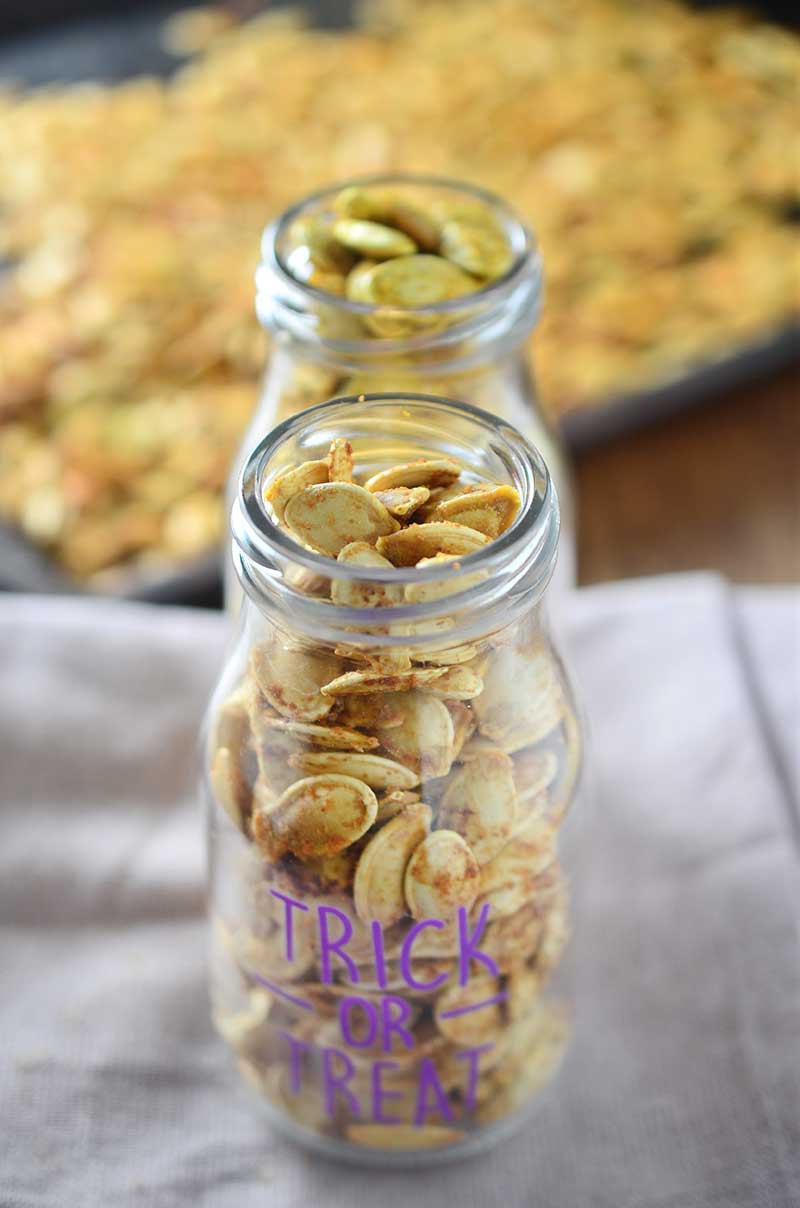 curry roasted pumpkin seeds