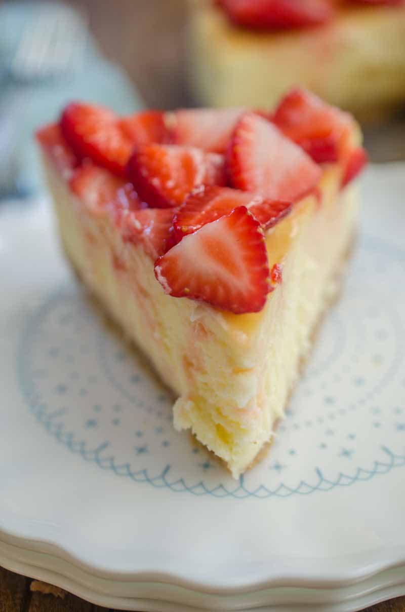 White chocolate strawberry cheesecake is the perfect cheesecake recipe for strawberry lovers! Get my tips for baking the perfect cheesecake and enjoy this decadent strawberry cheesecake recipe!