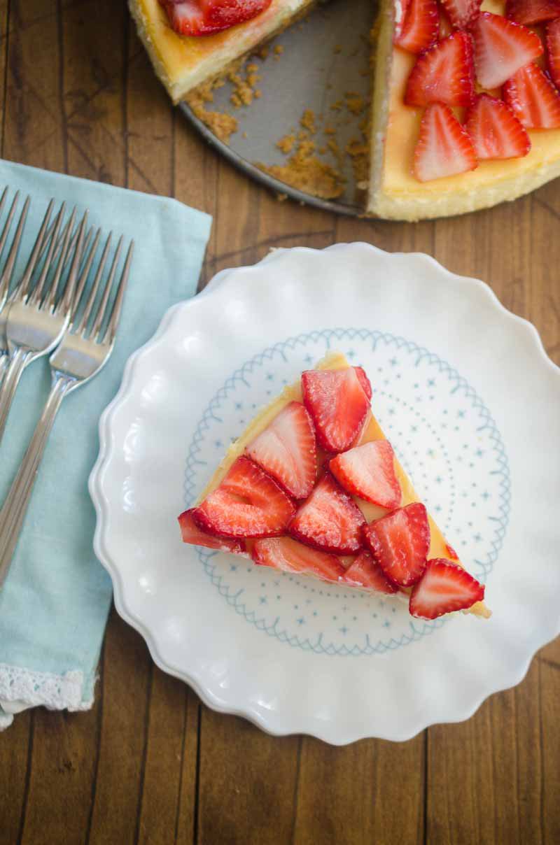 White chocolate strawberry cheesecake is the perfect cheesecake recipe for strawberry lovers! Get my tips for baking the perfect cheesecake and enjoy this decadent strawberry cheesecake recipe!