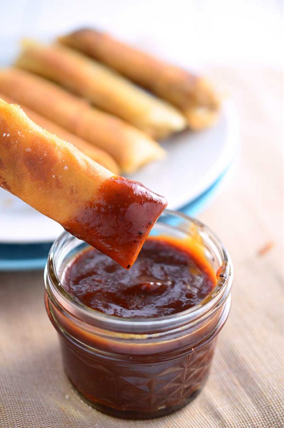 BBQ Pulled Pork Egg Rolls are loaded with slow cooker pulled pork, bbq sauce, red onions and jalapeños then fried until golden. Egg. Roll. Perfection.