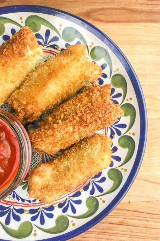 Jalapeno Mozzarella Sticks are crispy and crunchy on the outside and cheesy and spicy on the inside. Party appetizer perfection!