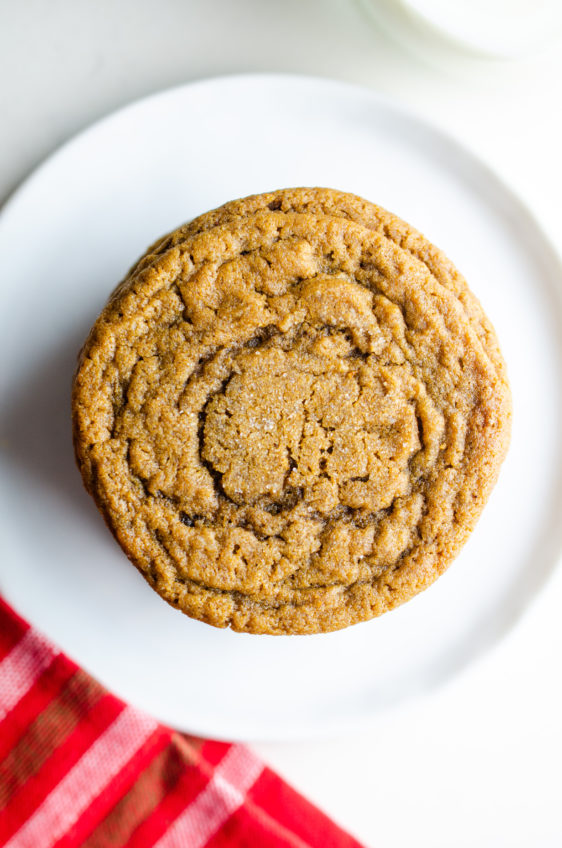 Chewy Molasses Cookies