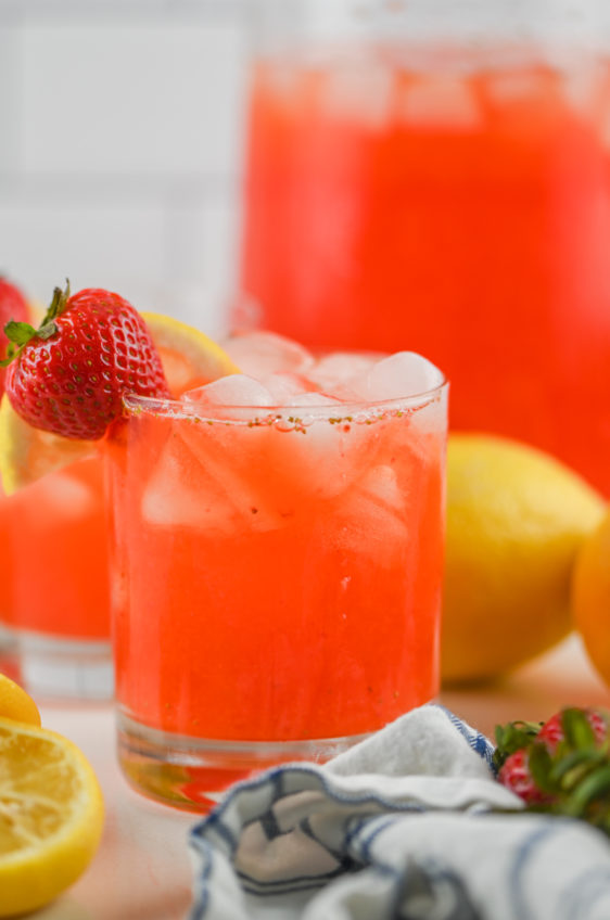 Sparkling Strawberry Lemonade