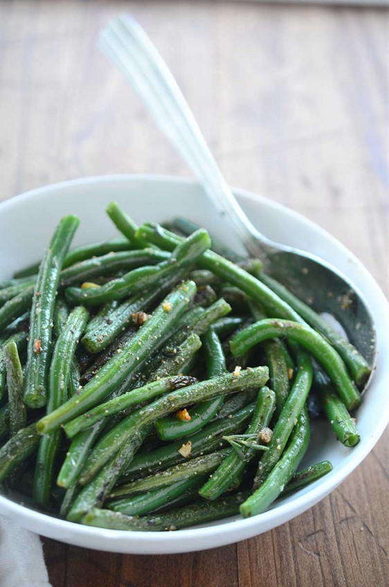 Summer Savory and Garlic Green Beans