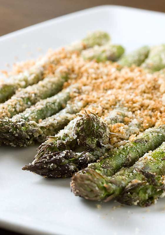 Baked Asparagus with Breadcrumbs