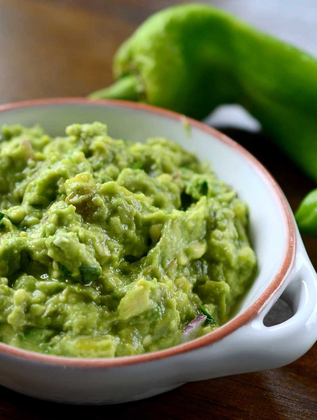 Roasted Hatch Chile Guacamole