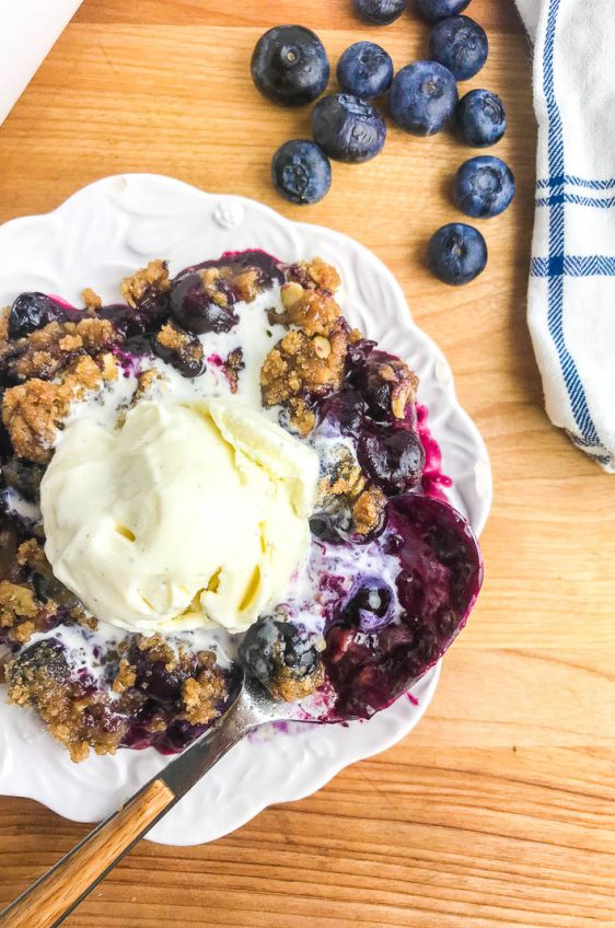 Easy Blueberry Crisp