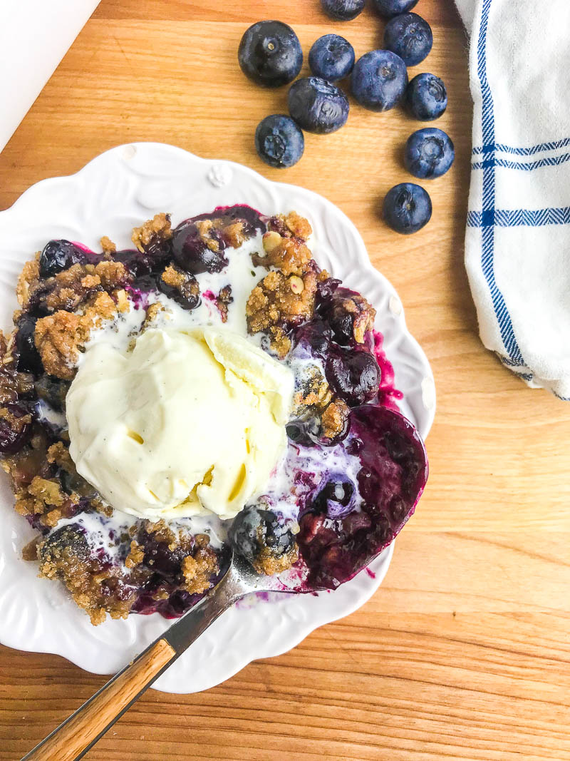 Easy Blueberry Crisp