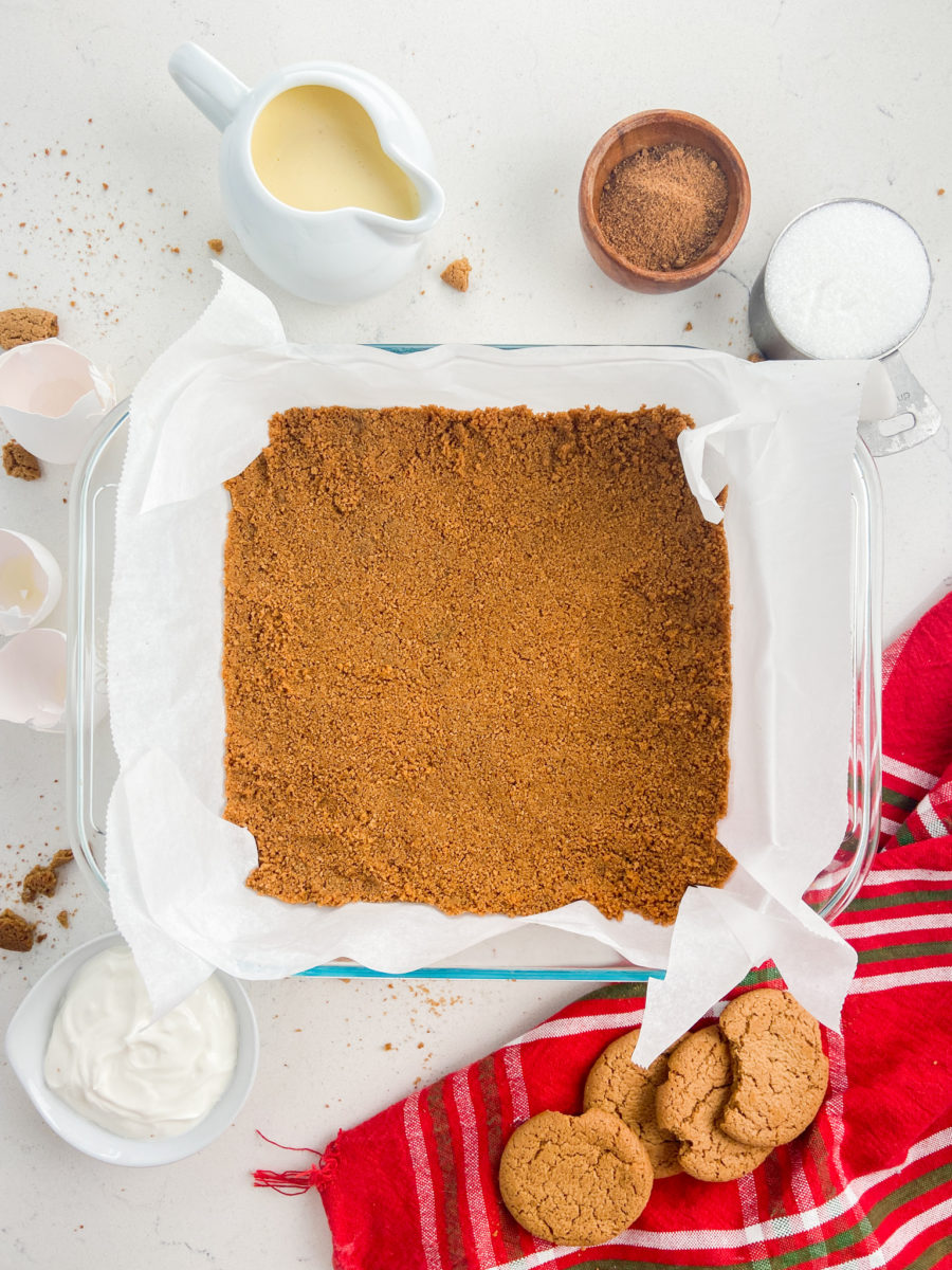 Gingersnap crust in pan. 