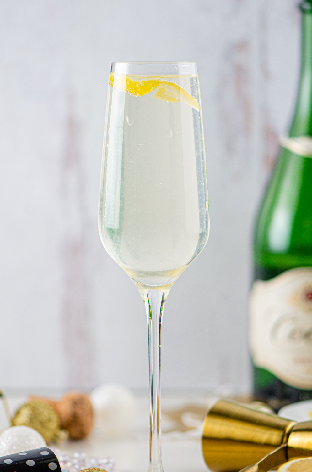 French 75 Cocktail - Life&amp;#39;s Ambrosia