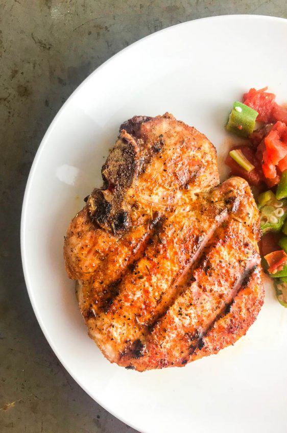 With three ingredients, 30 minutes and a grill, you can get the juiciest grilled pork chops. They are easy, family friendly and perfect for your next grilling session. 