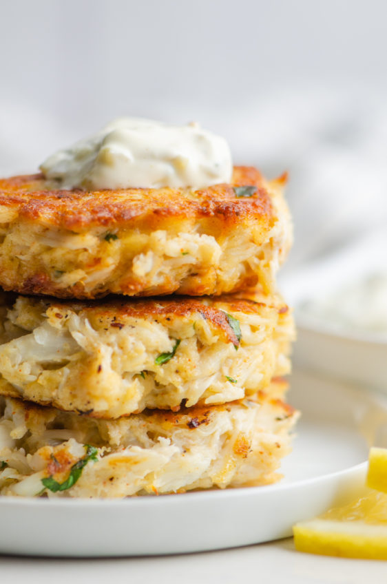 Maryland Crab Cakes With Little Filler