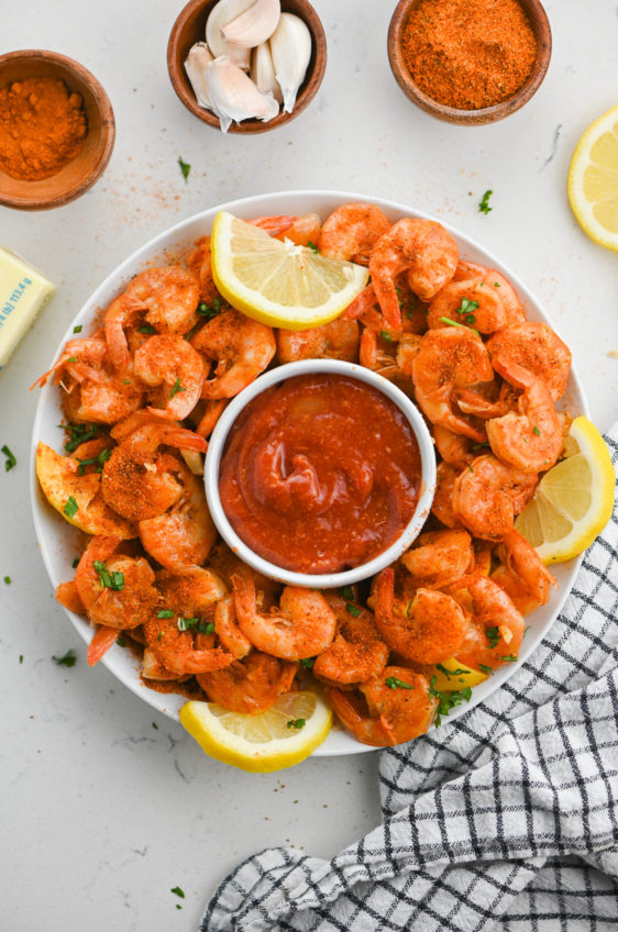 https://www.lifesambrosia.com/wp-content/uploads/Old-Bay-Steamed-Shrimp-10-562x848.jpg