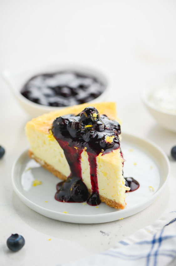 Vanilla Bean Cheesecake with Blueberry Sauce thumbnail