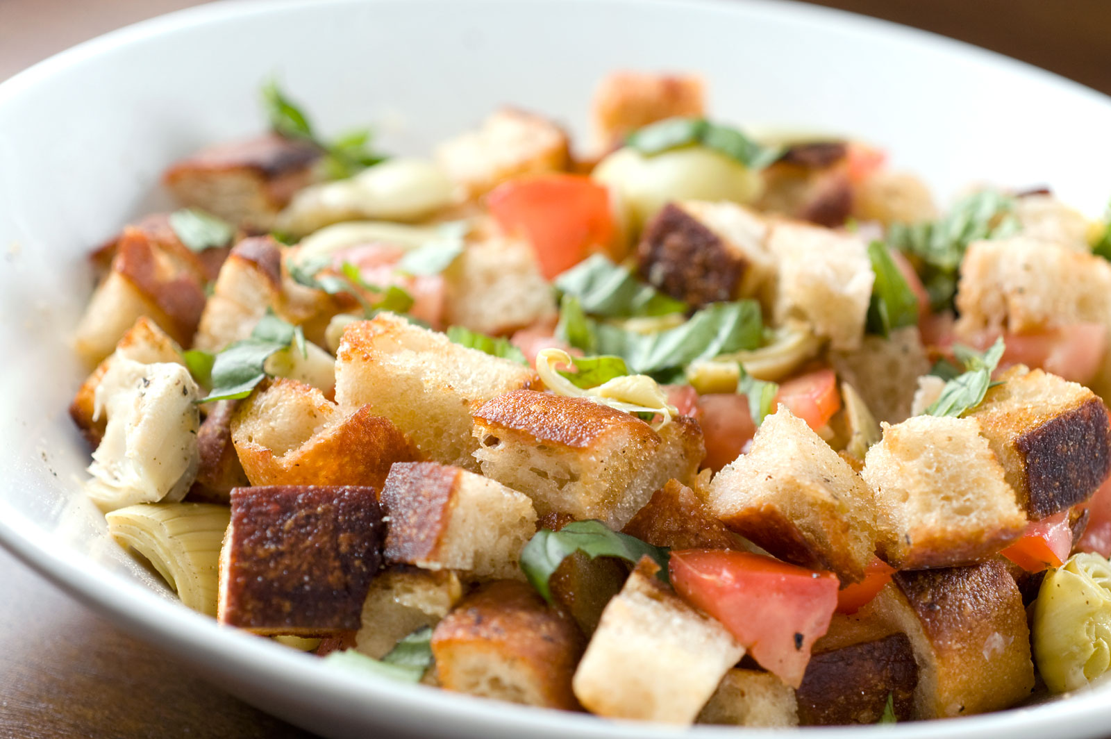 Artichoke Tomato Panzanella Salad