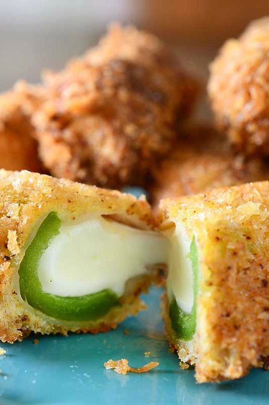 Jalapeno Mozzarella Sticks are crispy and crunchy on the outside and cheesy and spicy on the inside. Party appetizer perfection!