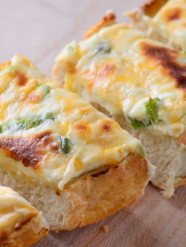Cheesy and spicy, this Jalapeno Popper Cheesebread is the ultimate game day snack!