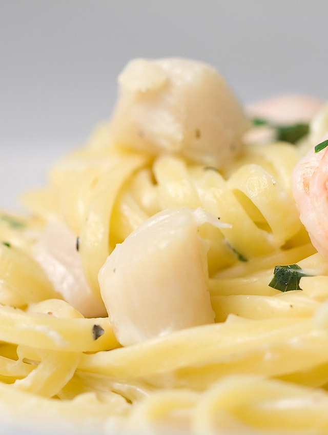 Creamy Shrimp and Scallop Pasta