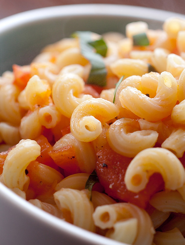 Macaroni and Tomatoes