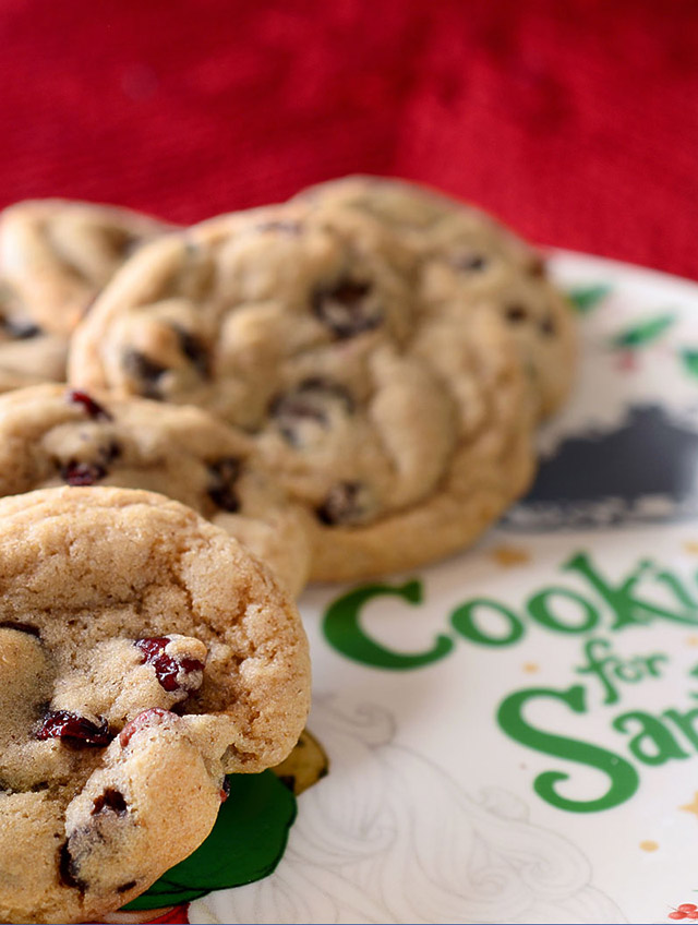 Carob and Cranberry Cookies
