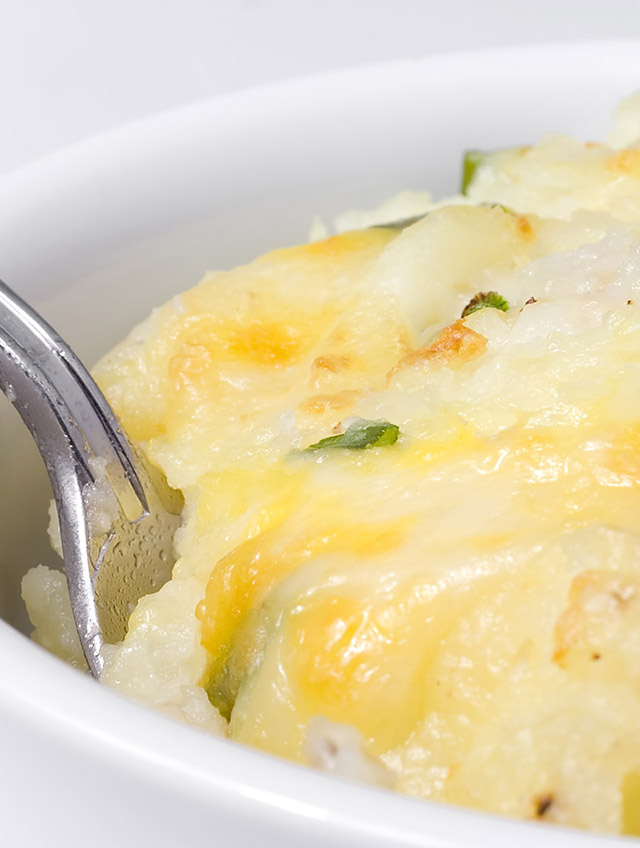 Cheesy Baked Mashed Potatoes