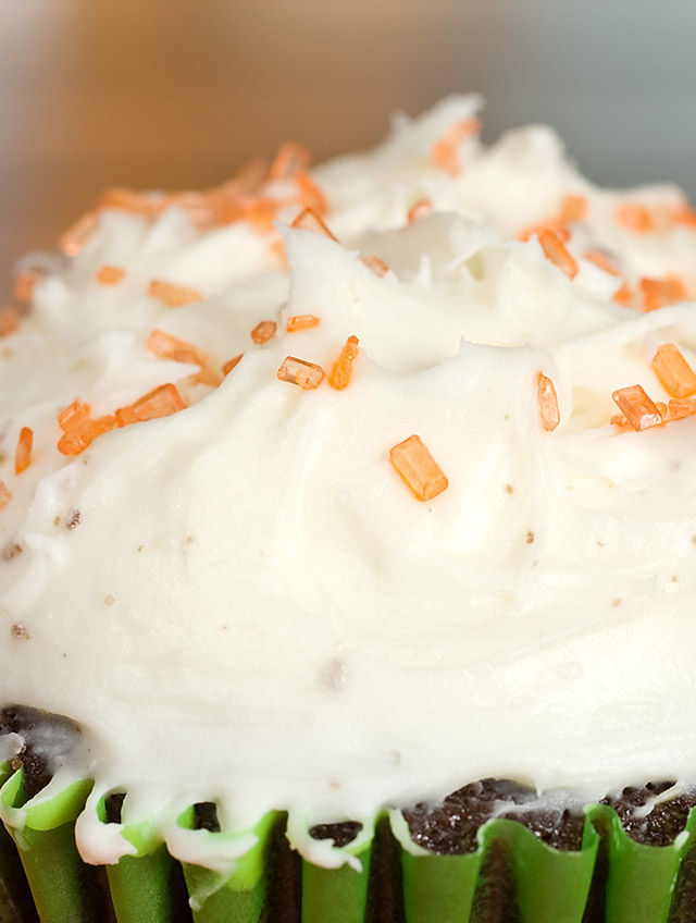 Dark Chocolate and Pumpkin Cupcakes