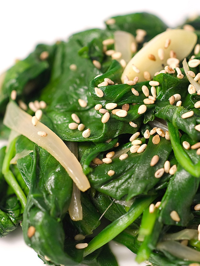 Sauteed Spinach with Toasted Sesame Seeds