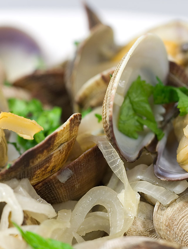 Steamed Clams in White Wine Life's Ambrosia
