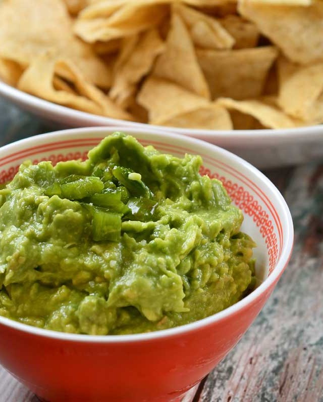 Roasted Jalapeno and Garlic Guacamole