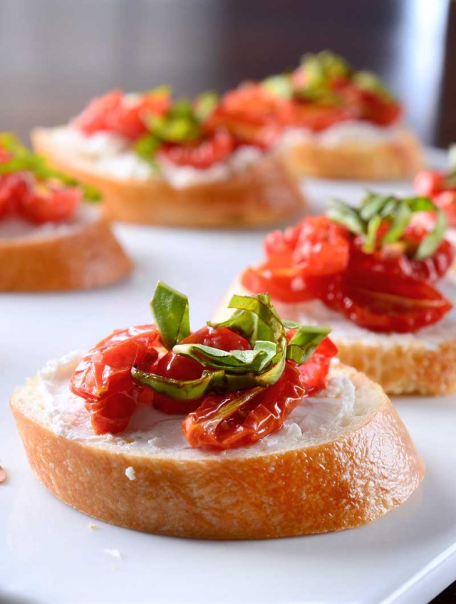 Roasted Tomato and Goat Cheese Crostini