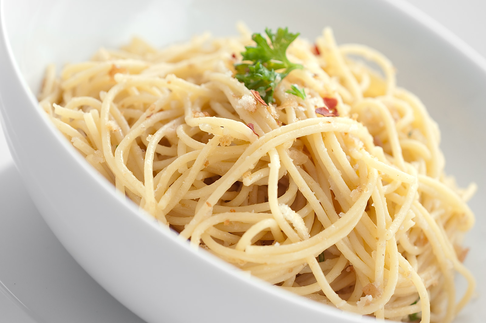 Spaghetti with Bread Crumbs and Anchovies