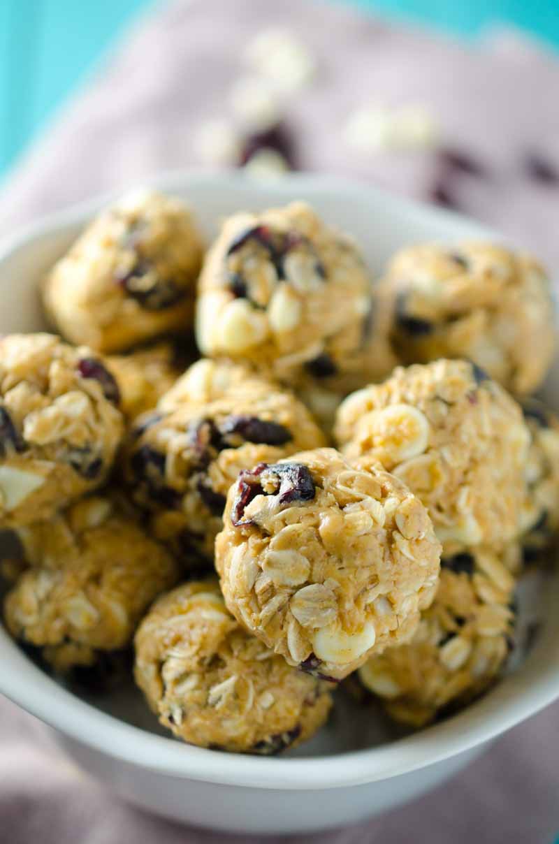 No Bake White Chocolate Cranberry Bites are the perfect afternoon snack!