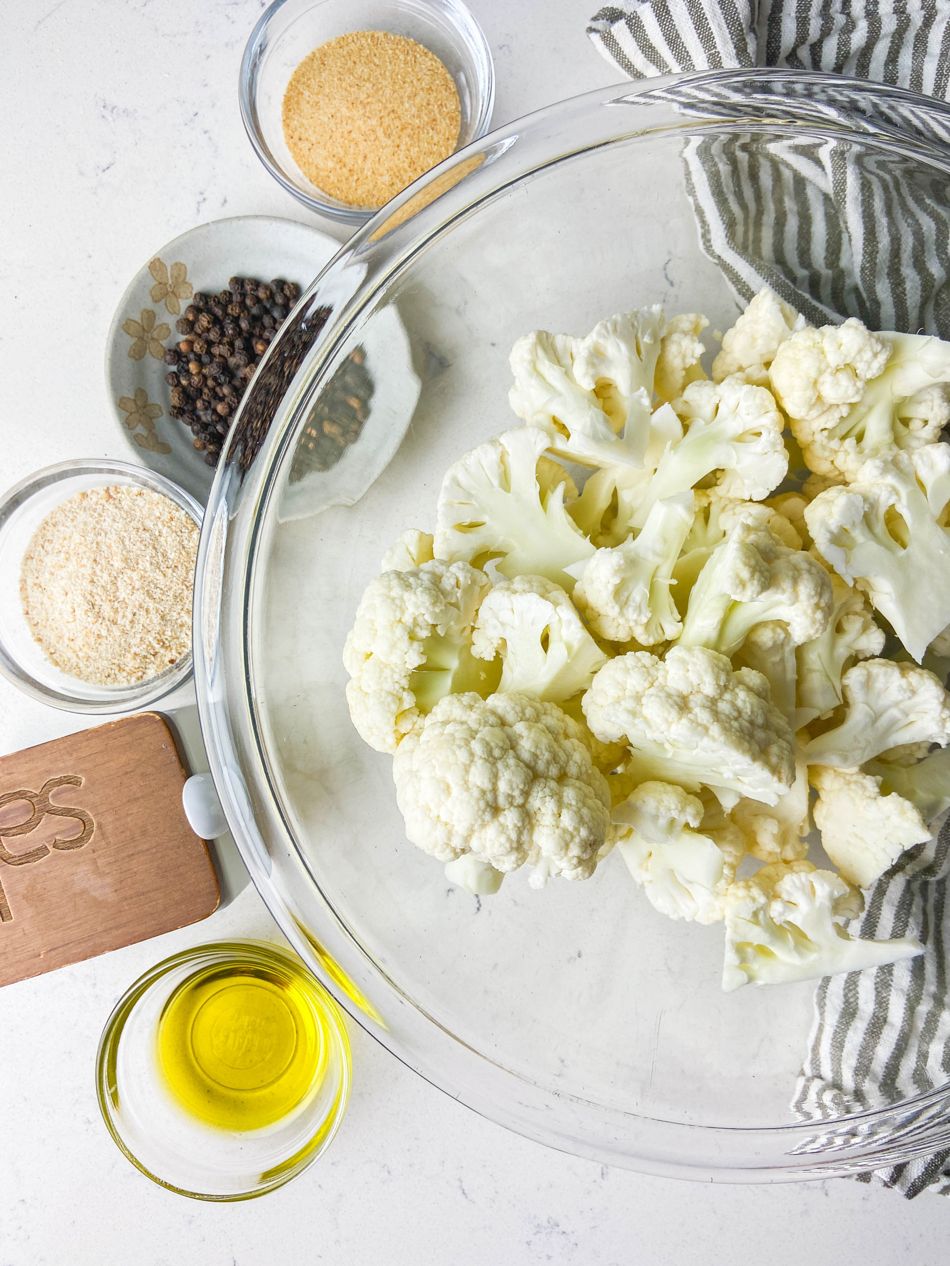 Ingredients needed for air fryer cauliflower