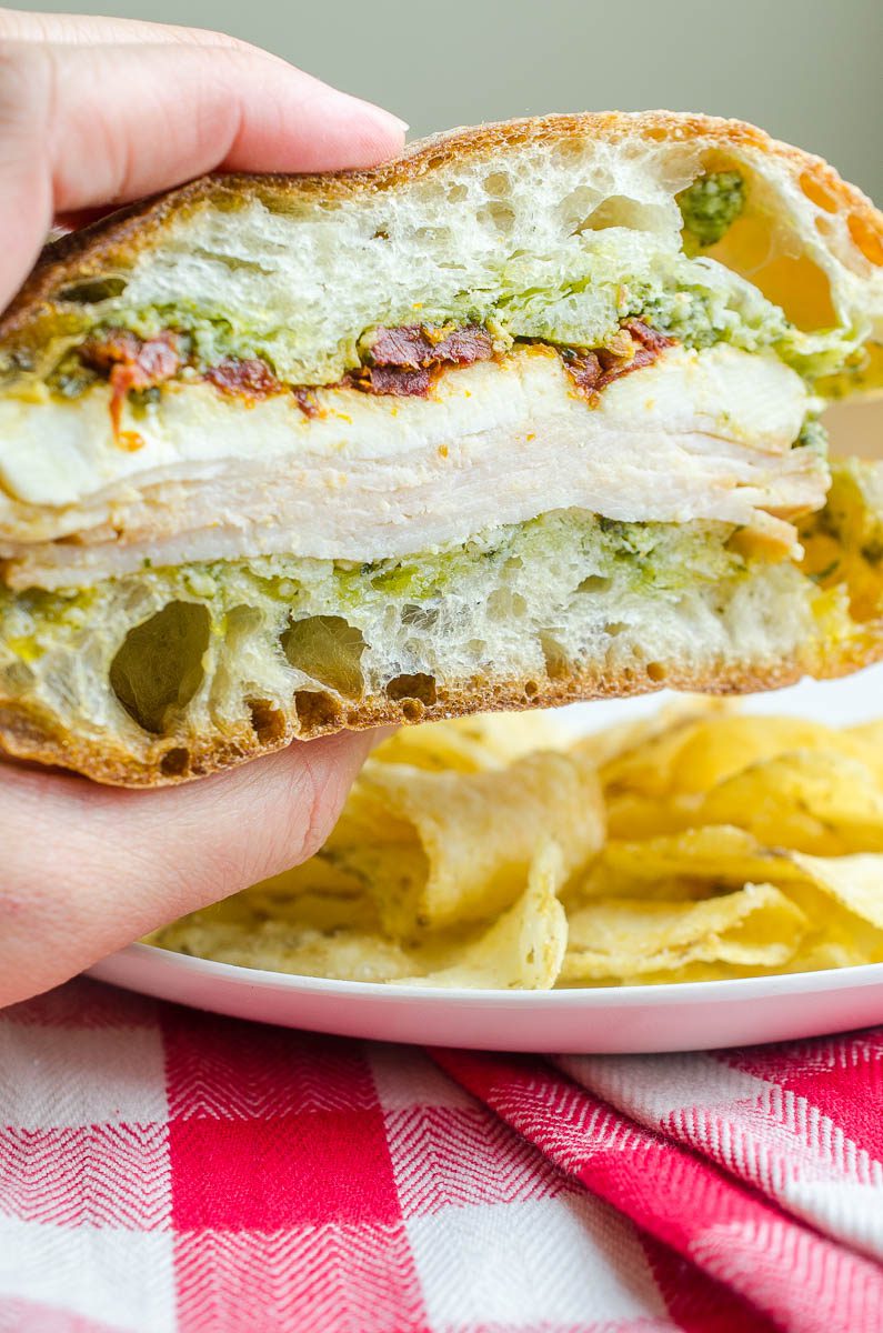 Caprese Chicken Sandwich is THE perfect sandwich for all your picnic outings this spring and summer. 5 ingredients and picnic perfect! 