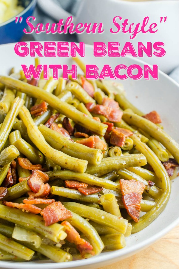 Southern Style Green Beans with Bacon is a comfort food classic. Fresh green beans slow simmered with onions, chicken broth and bacon. Perfect for holidays and Sunday supper! #greenbeans #comfortfood #sidedish #vegetables