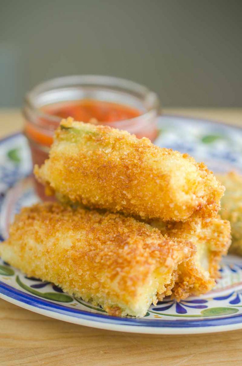 Jalapeno Mozzarella Sticks are crispy and crunchy on the outside and cheesy and spicy on the inside. Party appetizer perfection!