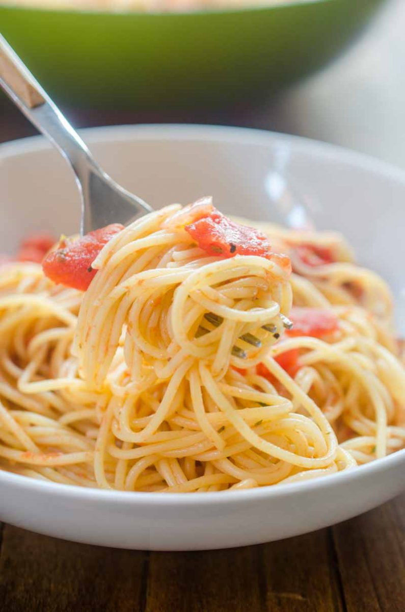 Pasta Pomodoro or capellini pomodoro is a quick and easy pasta dish perfect for weeknights! 