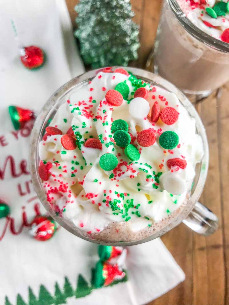 A Peppermint Patty Cocktail is the perfect Christmas drink! Hot chocolate, peppermint schnapps and creme de cacao make it a Merry Christmas indeed. 