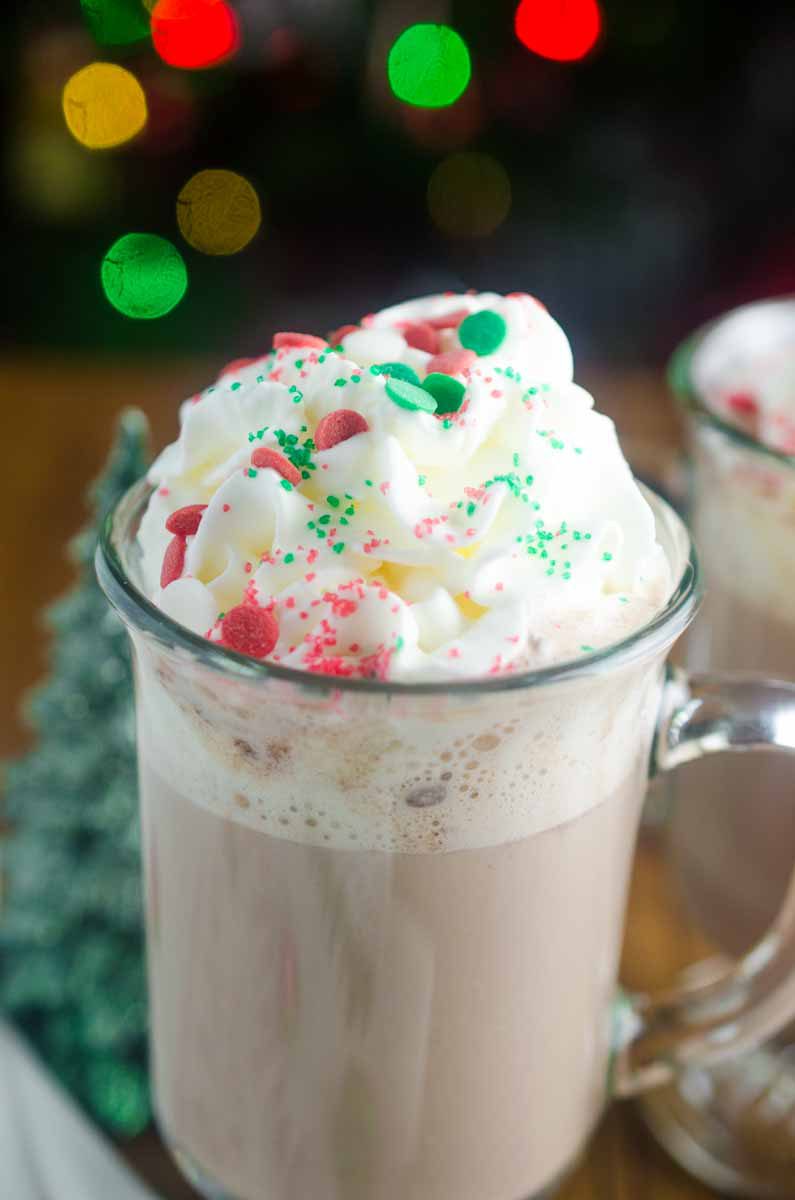 A Peppermint Patty Cocktail is the perfect Christmas drink! Hot chocolate, peppermint schnapps and creme de cacao make it a Merry Christmas indeed. 