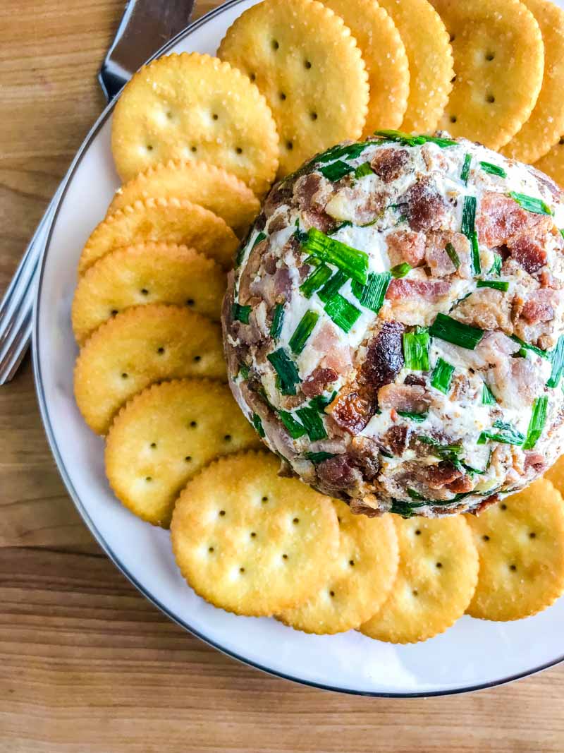 Easy Cheese Ball Recipe with Bacon 